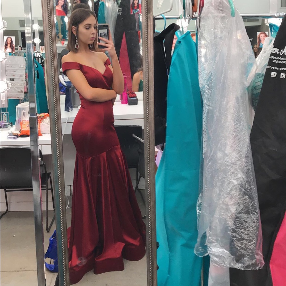 Sherri Hill Fall 2019 Formal Dress